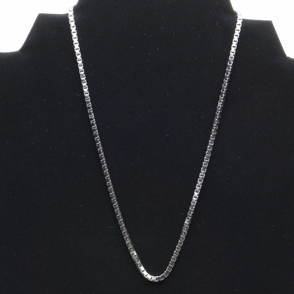 Sterling Silver Boxed Chain Choker Length Necklace